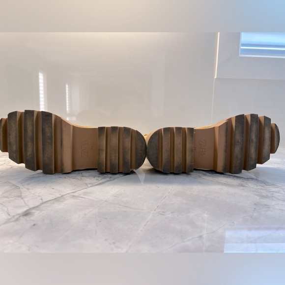 Zara Lug Sole Booties 🍂 - Picture 7 of 7